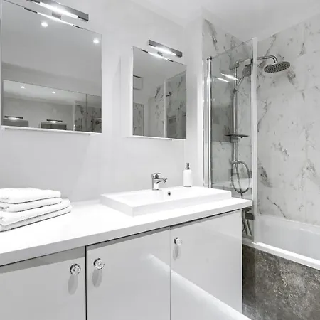 200 No.1 Ogrod, Parking W Centrum Apartman