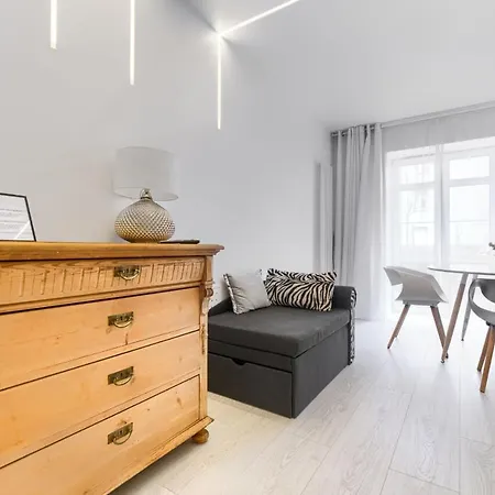 200 No.1 Ogrod, Parking W Centrum Щецин