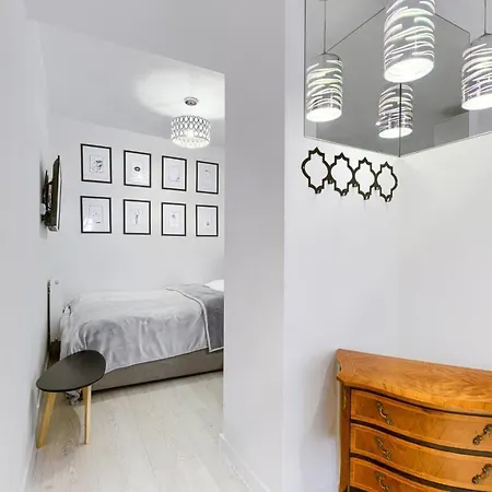 200 No.1 Ogrod, Parking W Centrum Stettin