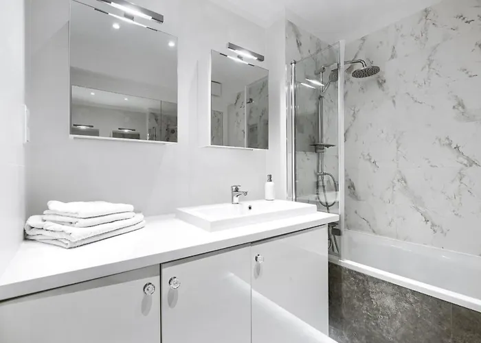 200 No.1 Ogrod, Parking W Centrum Apartment